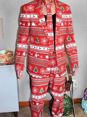Men's OppoSuit, 3 Piece Red Christmas Suit Size 40